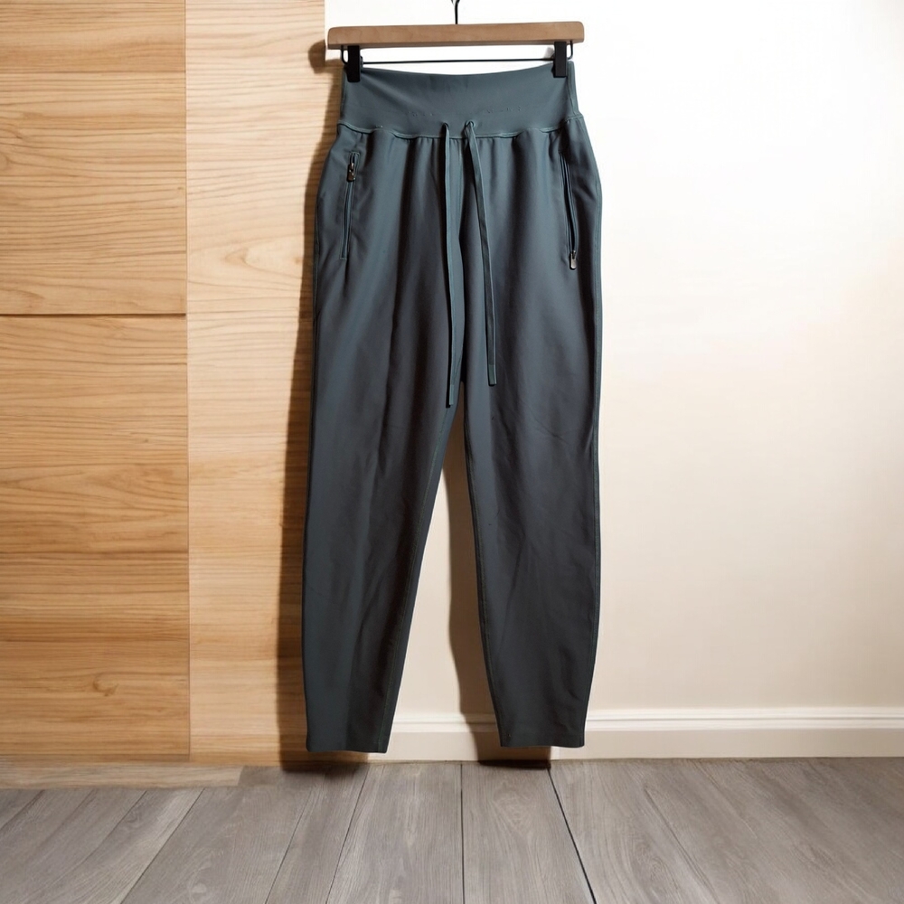 Old Navy Stylish Gray Jogger Pants  - Size XS - Athletic, Gym, Leisure, Yoga